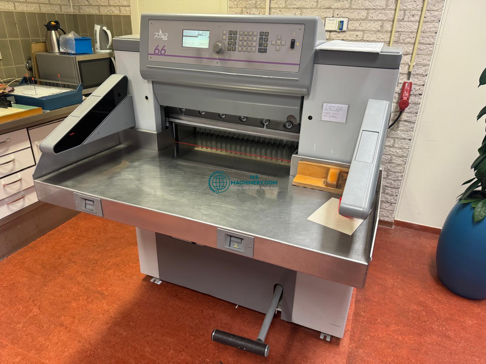 Polar 66 snijmachine